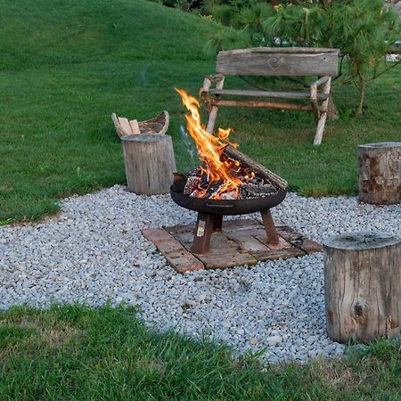 Glamping Happiness With Natural Pool Ribnica Eksteriør billede
